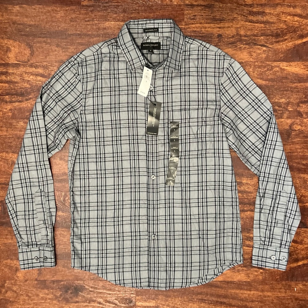Banana Republic Men's **Plaid Button-Down** Shirt **Size S** NWT